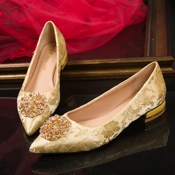 2021 új Kínai esküvői menyasszonyi cipő sárkány, phoenix mutatják, hegyes toe magas sarkú 1862